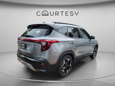 New 2026 Kia Seltos S FWD image 3
