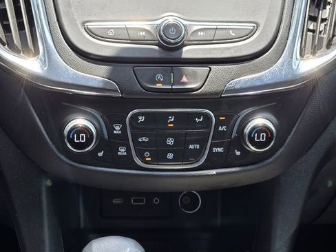 Certified 2023 Chevrolet Equinox LT FWD image 20