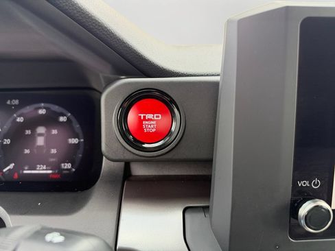 Certified 2025 Toyota Tacoma TRD Off-Road w/ TRD Off Road Upgrade Package AWD/4WD image 17