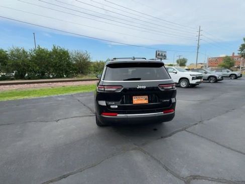 Used 2024 Jeep Grand Cherokee L Limited w/ Luxury Tech Group II AWD/4WD image 7