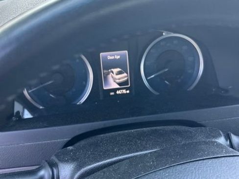Used 2015 Toyota Camry XLE FWD image 1