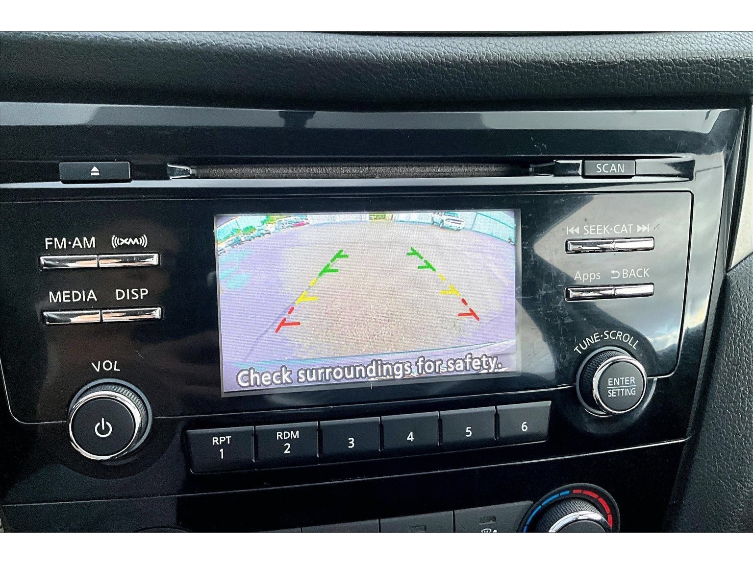 Used 2015 Nissan Rogue S AWD/4WD image 14