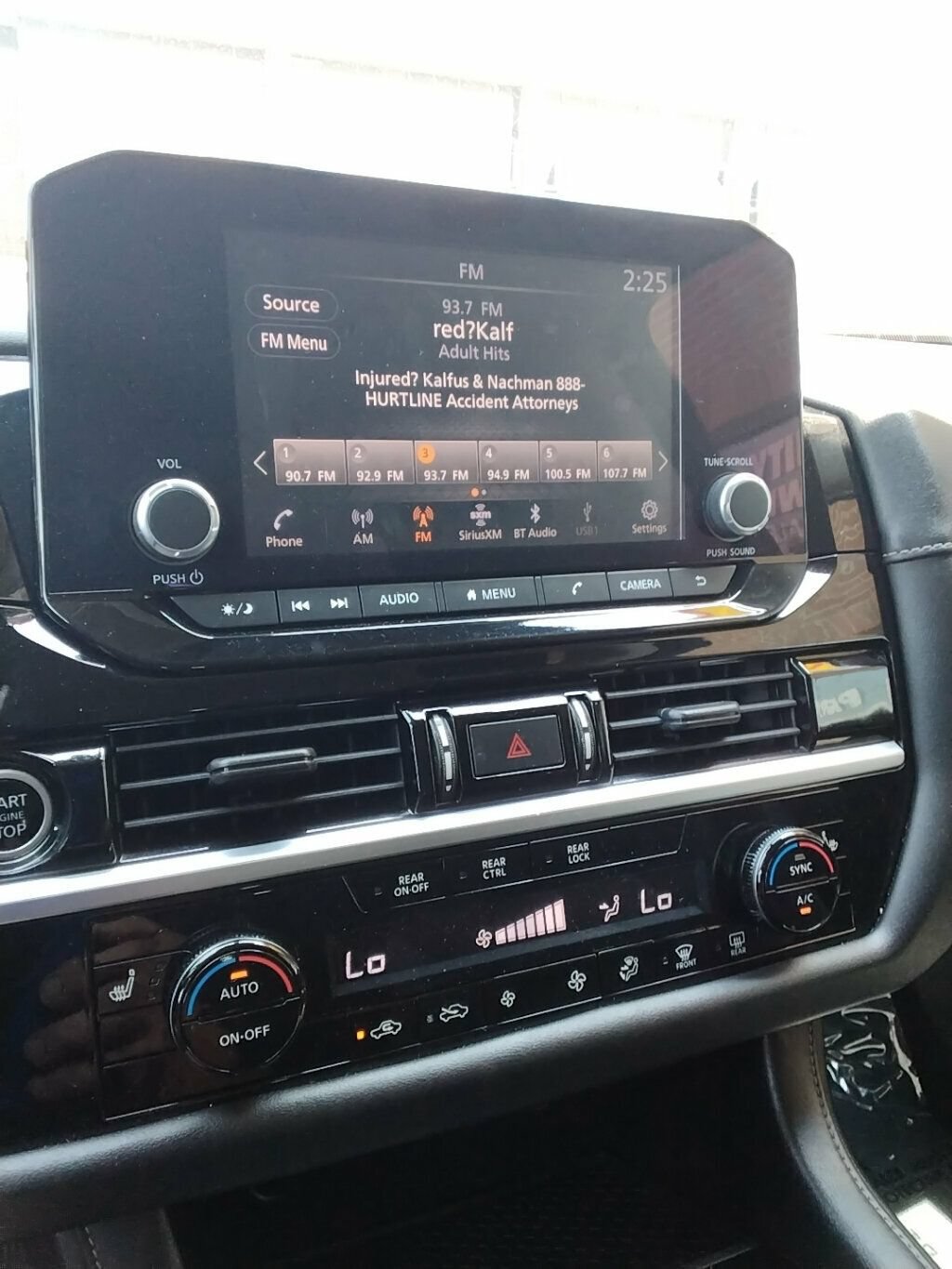 Used 2022 Nissan Pathfinder SV FWD image 19