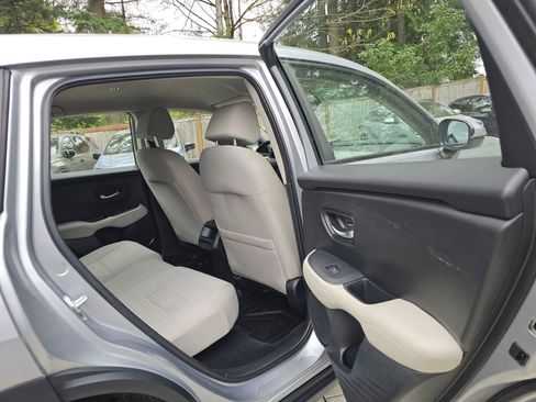 Used 2023 Honda HR-V LX image 12