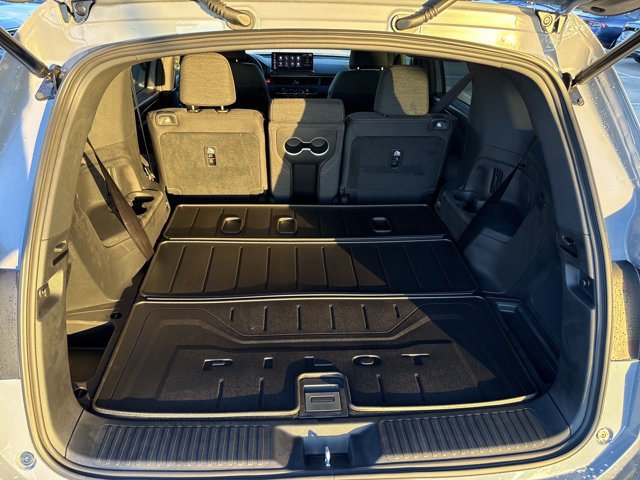 New 2026 Honda Pilot Sport image 11