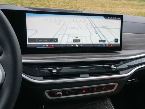 Certified 2026 BMW X7 xDrive40i w/ M Sport Package image 21