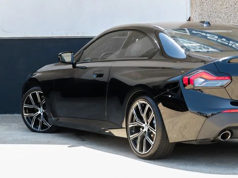Used 2024 BMW 230i Coupe w/ Convenience Package RWD image 13