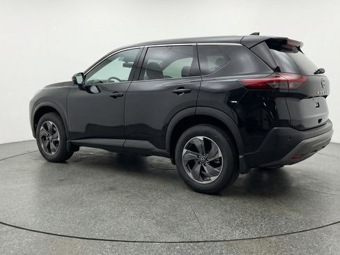 Used 2025 Nissan Rogue SV AWD/4WD image 6