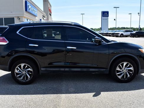 Used 2015 Nissan Rogue SL w/ SL Premium Package AWD/4WD image 2