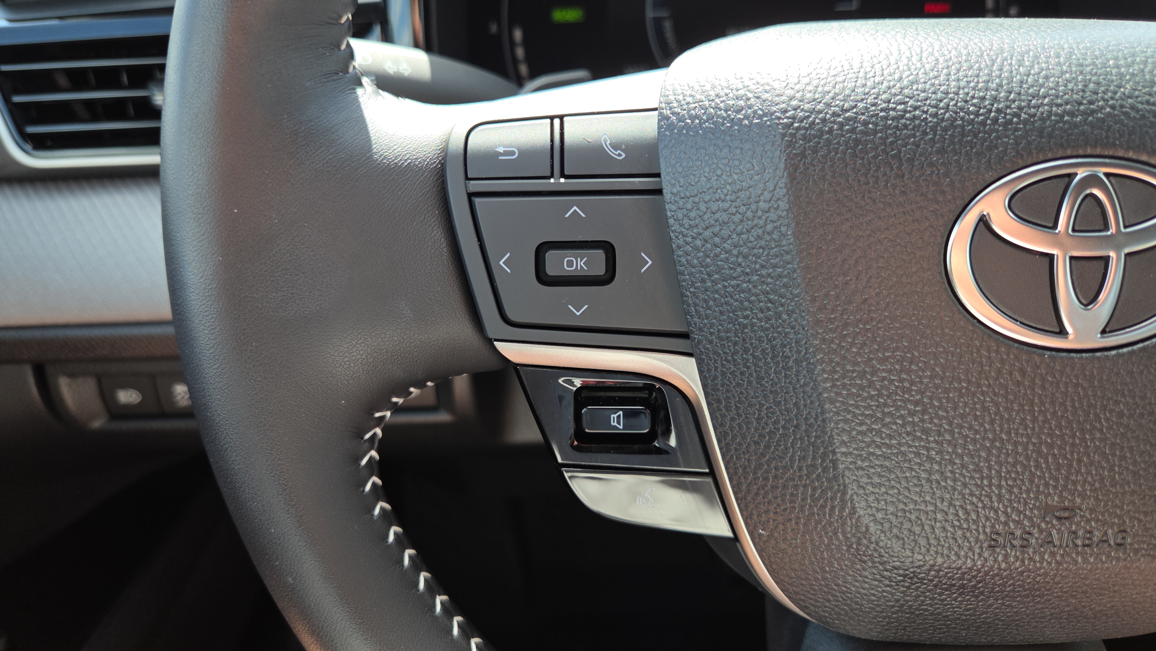 Certified 2026 Toyota Camry SE FWD image 30