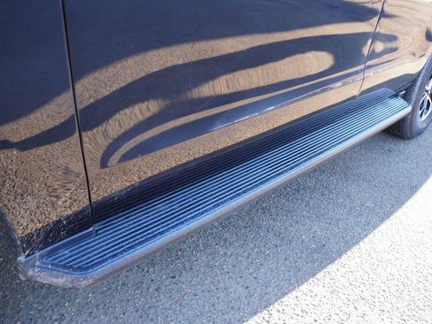 Certified 2024 Ford Expedition XLT image 14