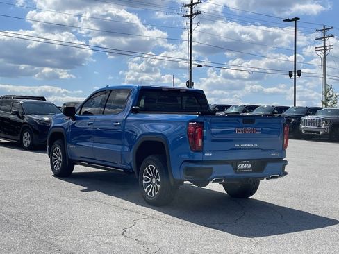 Used 2023 GMC Sierra 1500 AT4 w/ AT4 Premium Package image 5