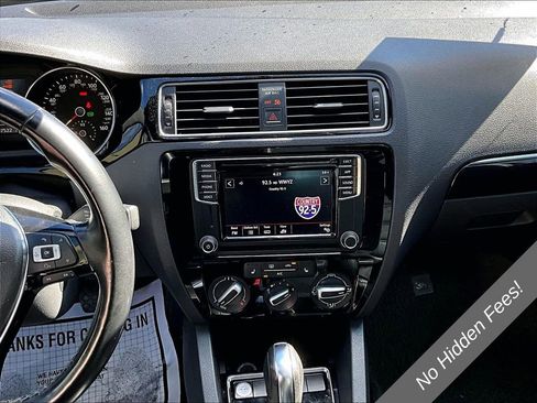 Used 2018 Volkswagen Jetta Sport FWD image 5