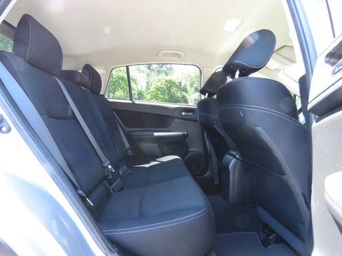 Used 2015 Subaru Crosstrek 2.0i Premium AWD/4WD image 16