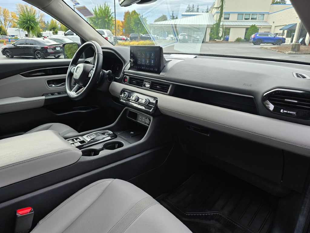 Certified 2025 Honda Pilot EX-L image 4