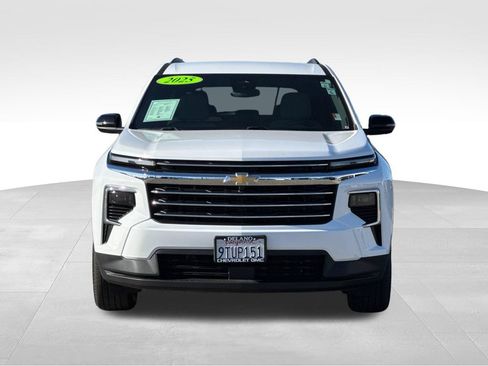 Used 2025 Chevrolet Traverse LT AWD/4WD image 8