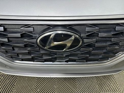 Used 2020 Hyundai Ioniq Limited image 9