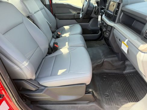 New 2026 Ford F250 XL w/ XL Chrome Package RWD image 13