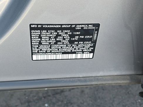 Used 2024 Volkswagen Atlas SE image 40