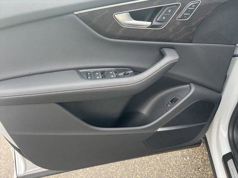 Certified 2023 Audi Q8 Premium Plus image 9