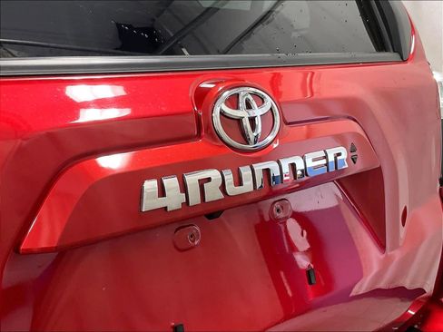 Used 2024 Toyota 4Runner SR5 image 28