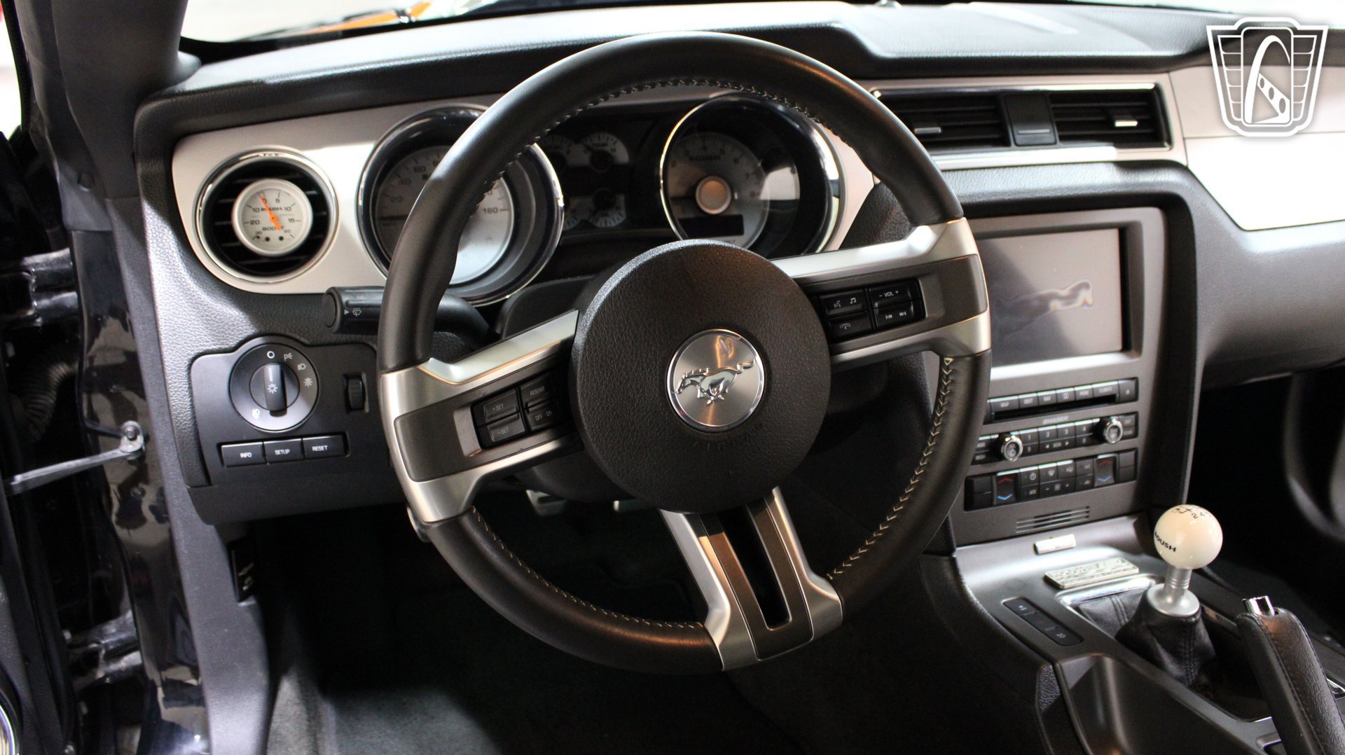 Used 2012 Ford Mustang GT Premium w/ Electronics Pkg RWD image 11