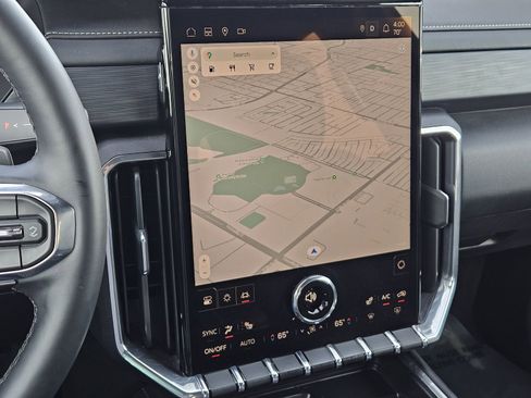 Used 2025 GMC Acadia Elevation image 19