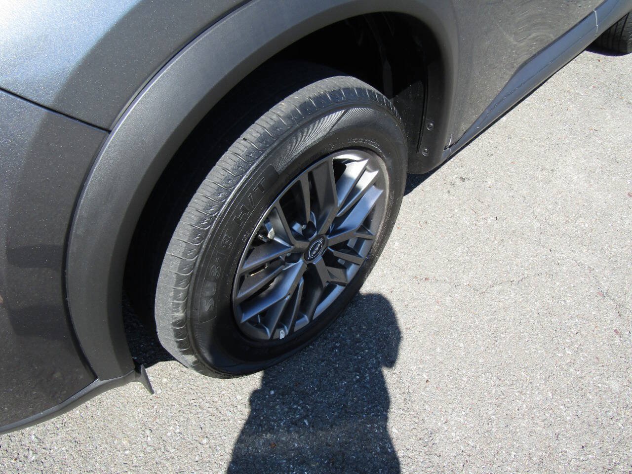 Used 2024 Nissan Rogue S AWD/4WD image 29