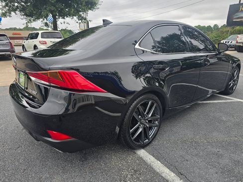 Used 2019 Lexus IS 300 RWD image 7