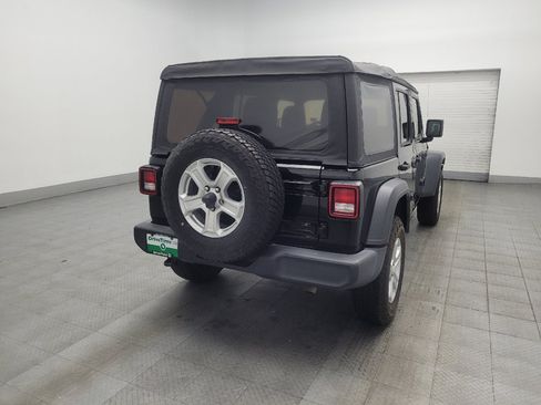 Used 2018 Jeep Wrangler Unlimited Sport S AWD/4WD image 9
