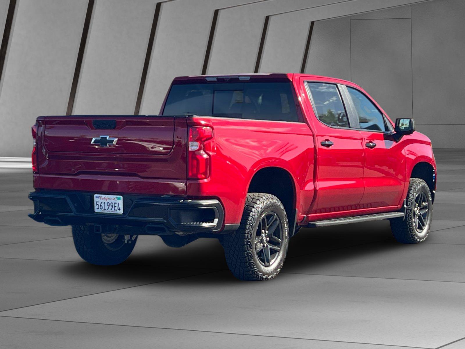 Used 2025 Chevrolet Silverado 1500 LT Trail Boss w/ LT Trail Boss Premium Package AWD/4WD image 4