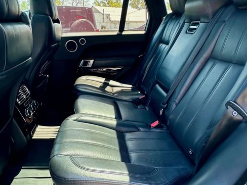 Used 2014 Land Rover Range Rover HSE image 13