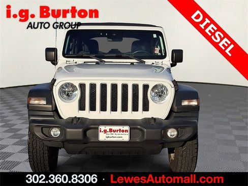 Used 2022 Jeep Wrangler Unlimited Sport image 2
