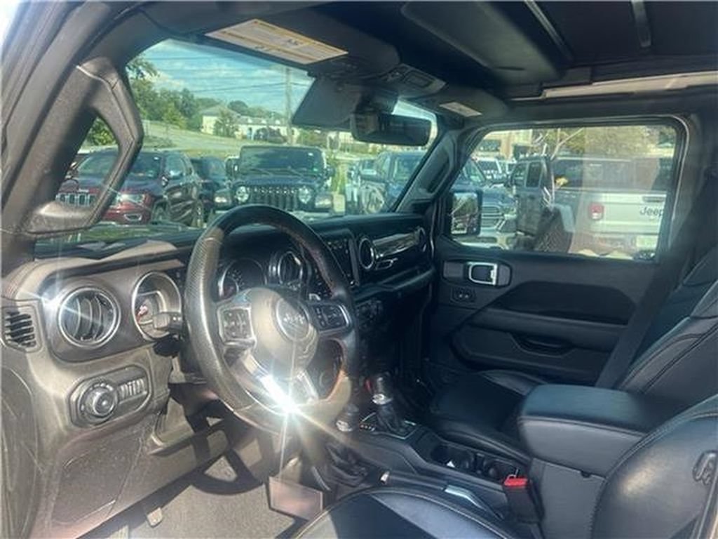 Used 2021 Jeep Wrangler Unlimited Rubicon w/ Trailer Tow Package AWD/4WD image 15