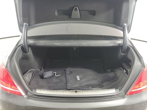 Used 2017 Genesis G90 3.3T Premium RWD image 21