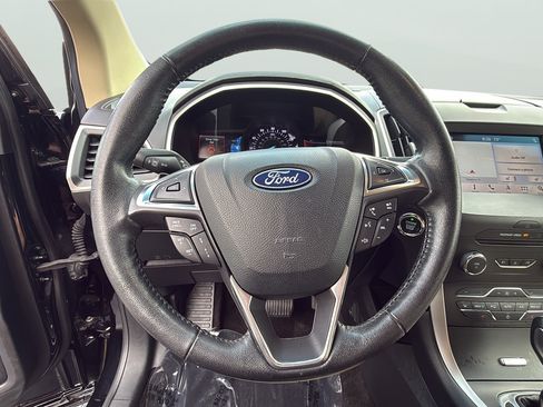 Used 2018 Ford Edge SEL w/ Equipment Group 201A AWD/4WD image 22