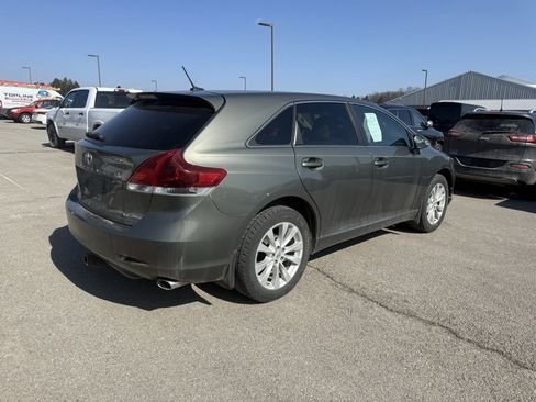 Used 2014 Toyota Venza LE w/ LE Convenience Package image 6
