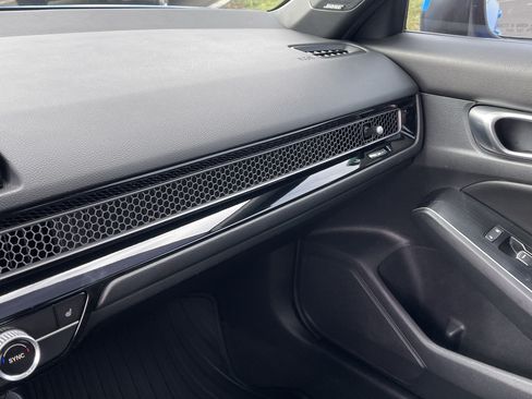 Used 2023 Honda Civic Sport Touring image 25
