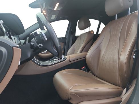 Used 2018 Mercedes-Benz E 300 4MATIC image 13