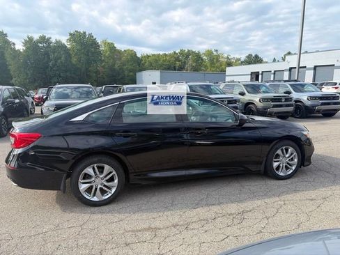 Used 2018 Honda Accord LX image 7