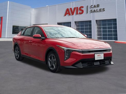 Used 2025 Kia K4 LXS image 9