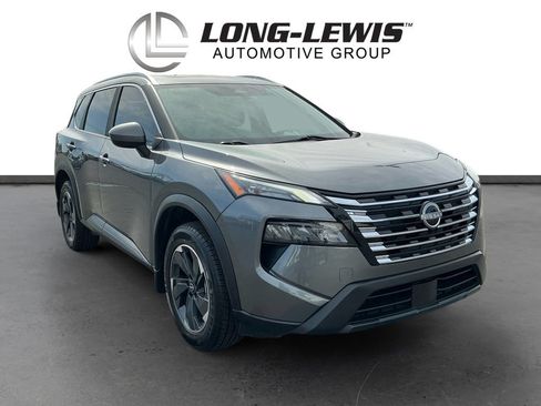 Used 2024 Nissan Rogue SV w/ SV Premium Package FWD image 10