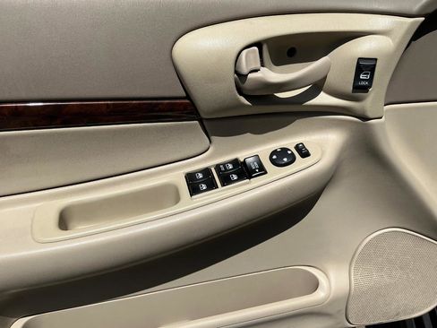 Used 2005 Chevrolet Impala FWD image 14