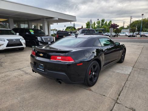 Used 2015 Chevrolet Camaro LS RWD image 5