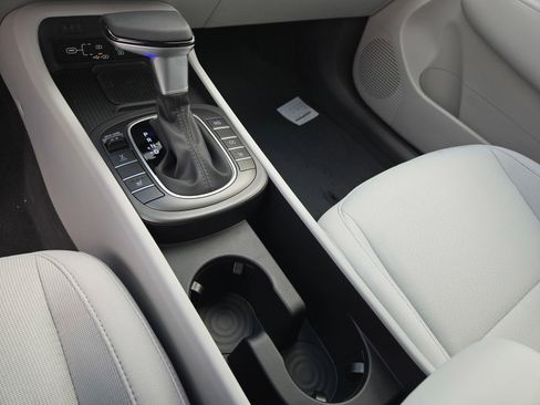 New 2026 Hyundai Kona SEL Sport AWD/4WD image 13