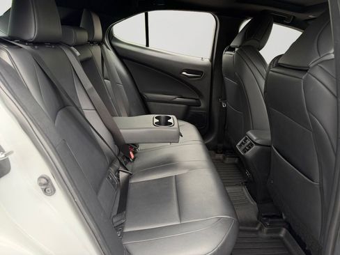 Used 2022 Lexus UX 250h F Sport w/ F Sport Premium Package AWD/4WD image 9
