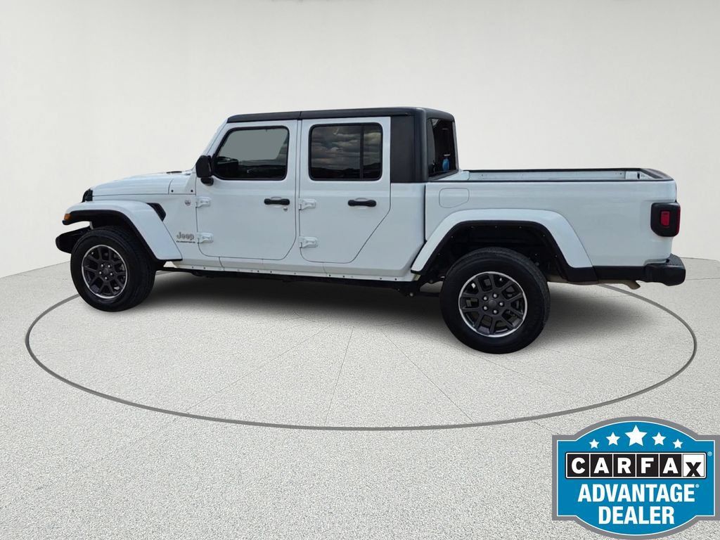 Used 2023 Jeep Gladiator Overland AWD/4WD image 11