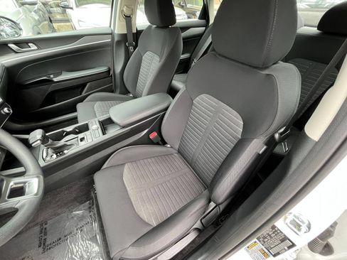 Used 2025 Kia K5 LXS FWD image 36