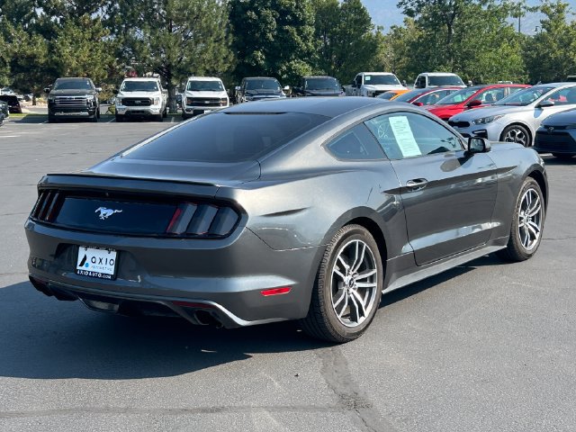 Used 2016 Ford Mustang Coupe RWD image 3