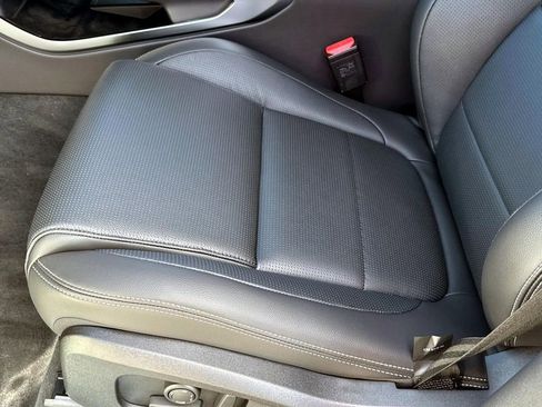 New 2025 Jaguar F-PACE R-Dynamic S image 16